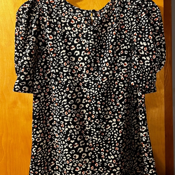 Short Sleeve Black with red and white detailed shirt - Picture 2 of 2